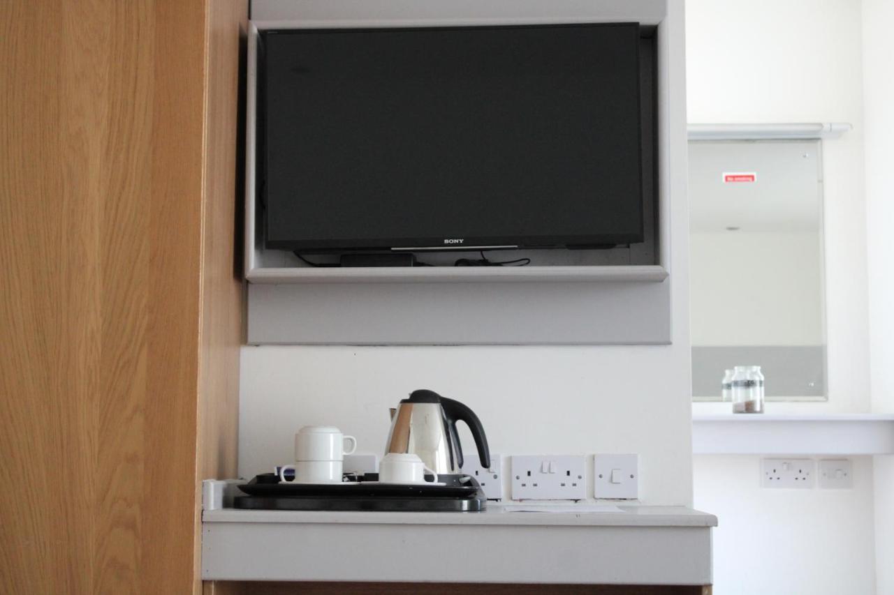 Skye Oceans Hotel Blackpool Bagian luar foto