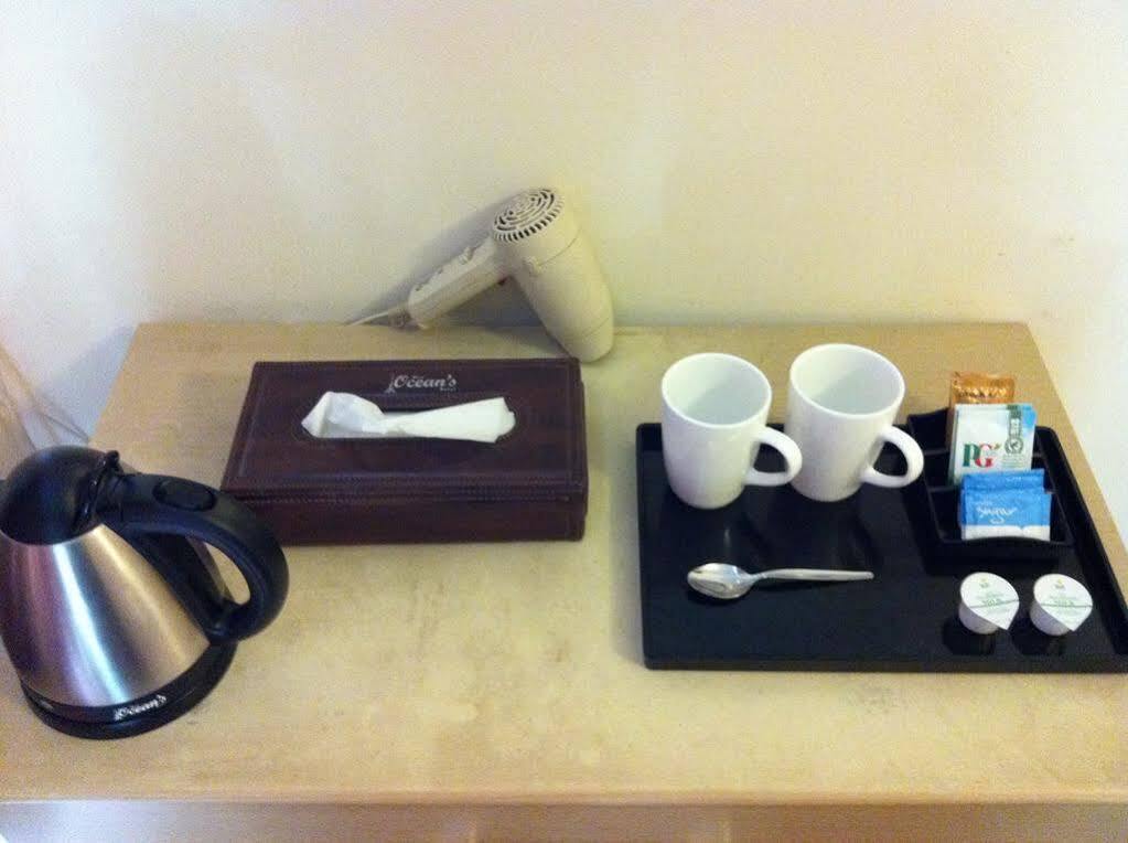 Skye Oceans Hotel Blackpool Bagian luar foto